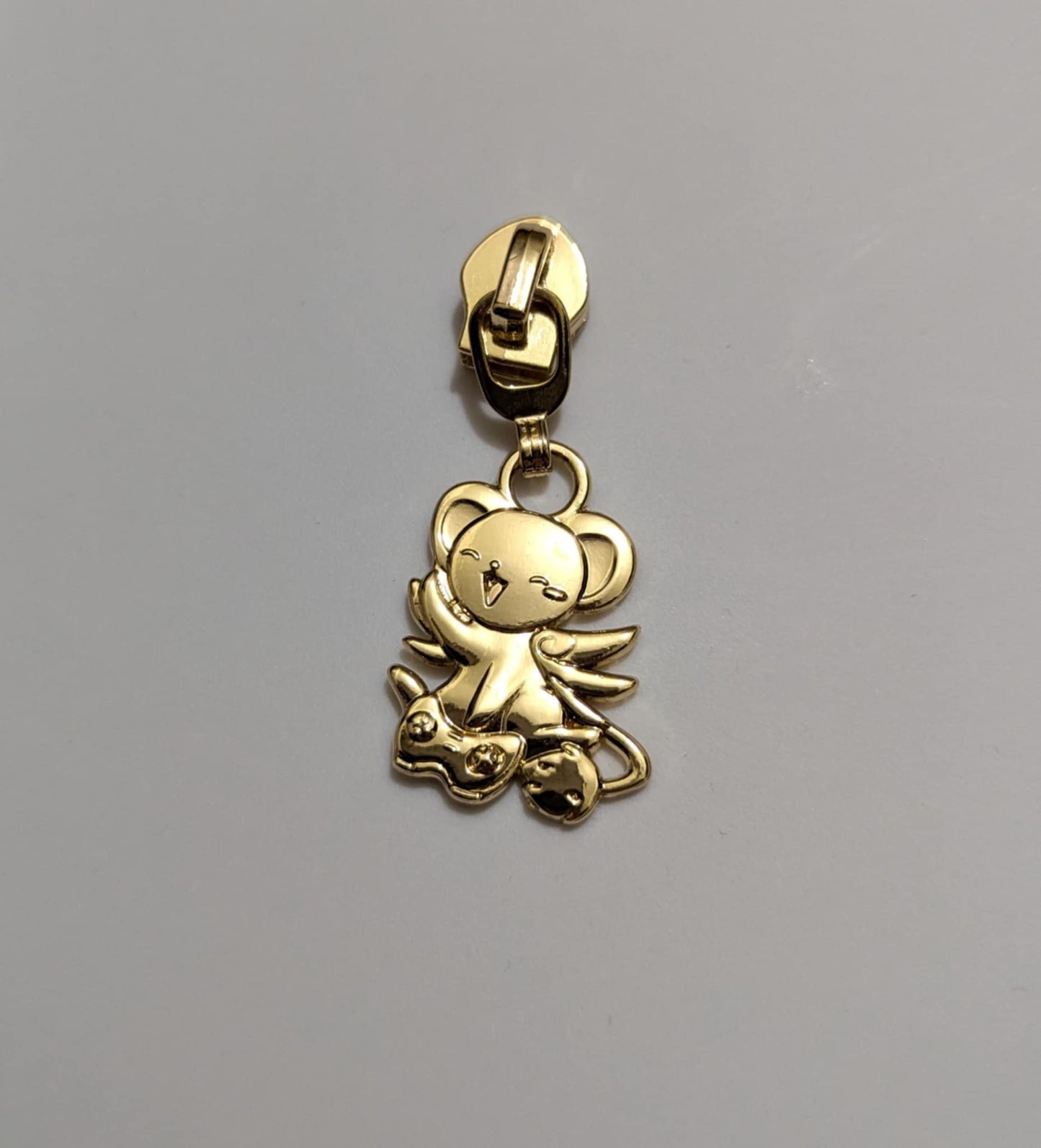 Winged Lion Pulls A Grade